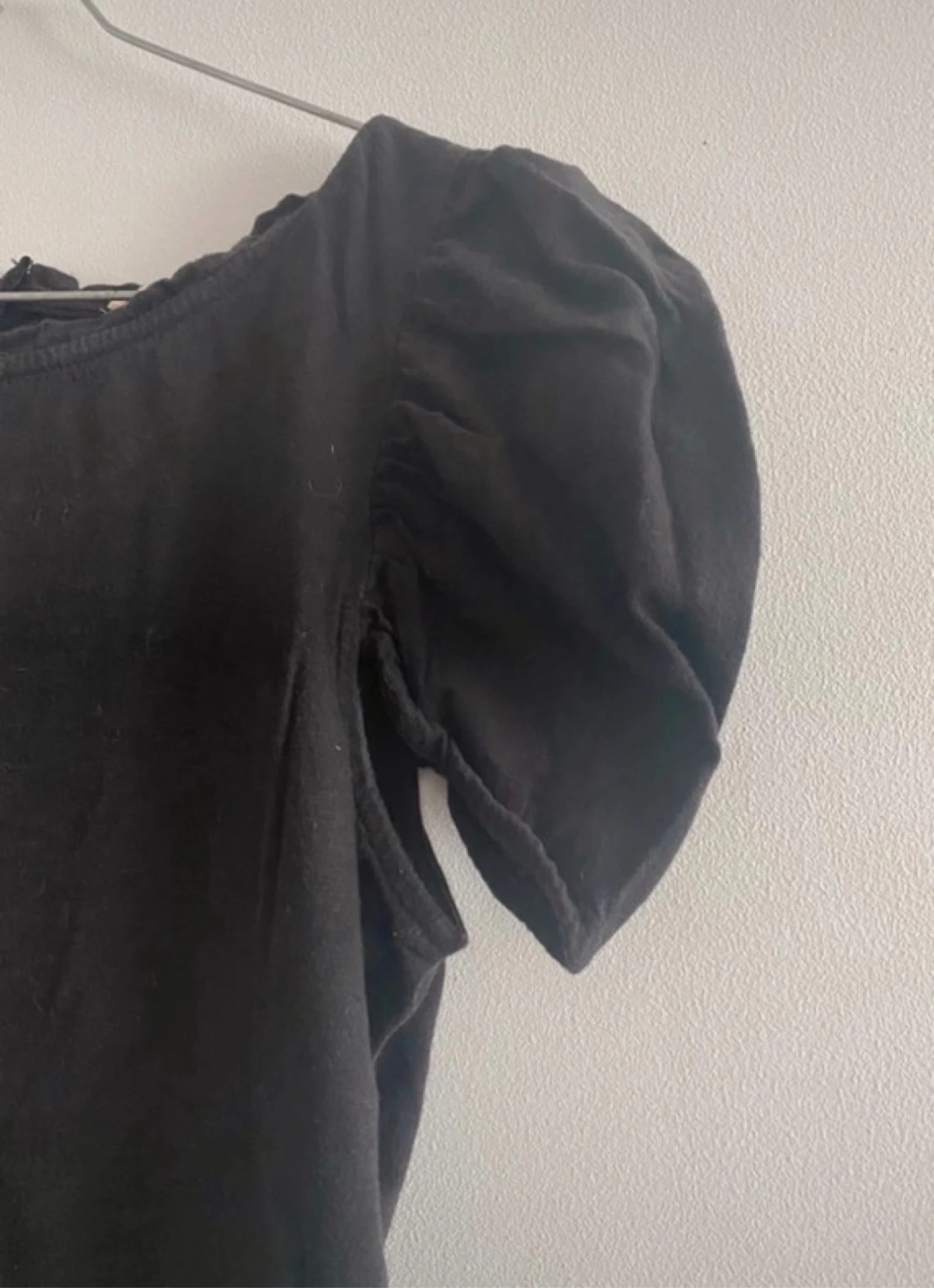 Top negro Sinéquanone S/M - Mangas abombadas tipo globo - Cremallera en la espalda - Blusa fluida – photo 3
